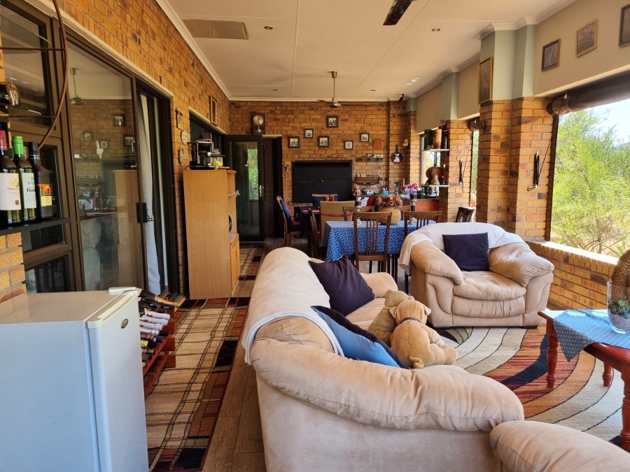 3 Bedroom Property for Sale in Buffelspoort Eco Estate North West